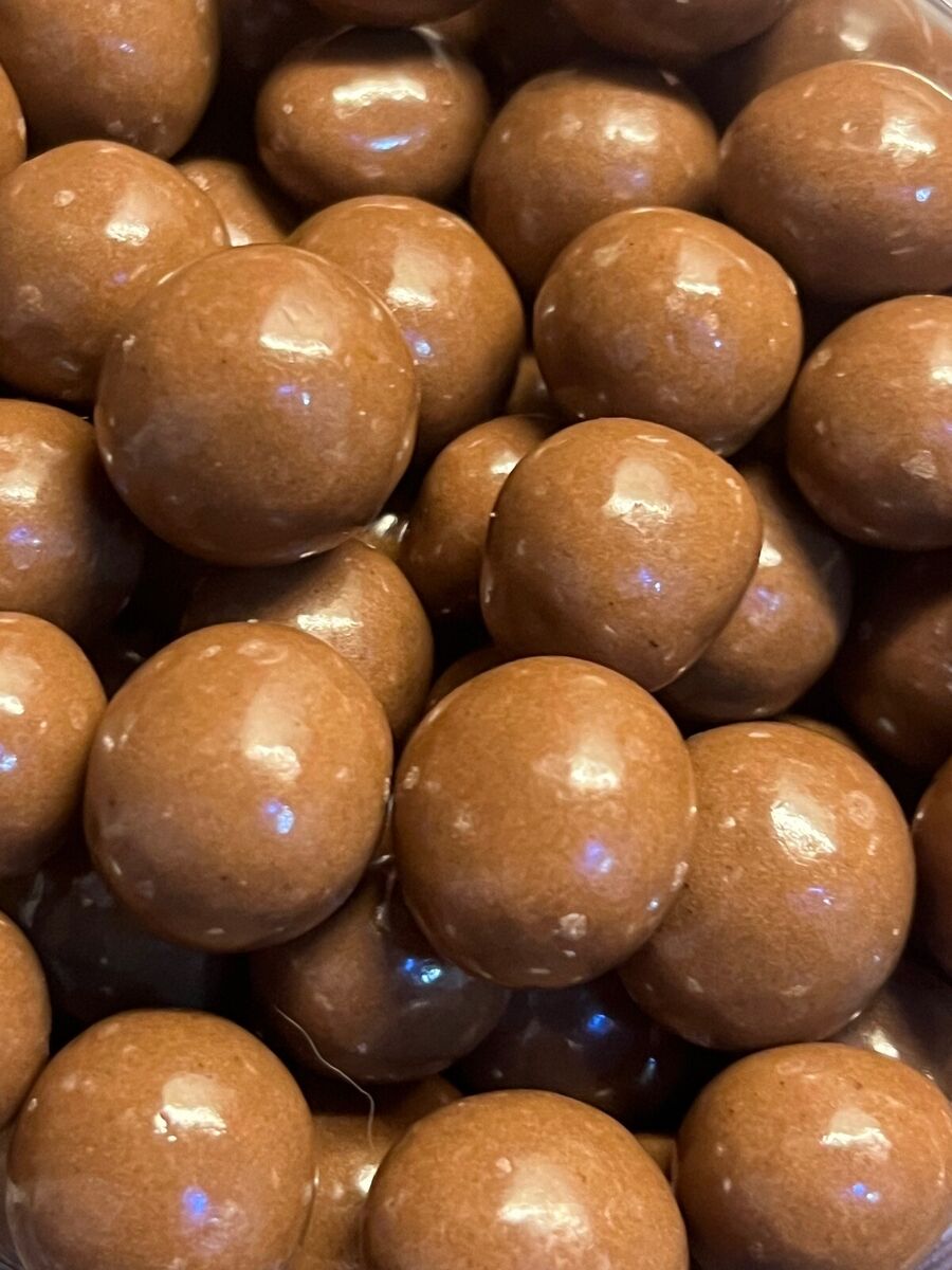 MILK CHOCOLATE HAZELNUTS